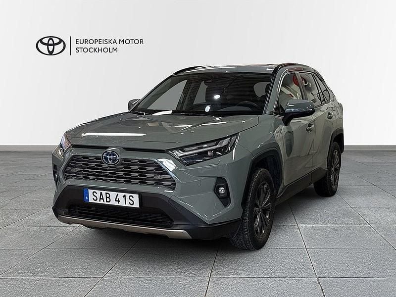 Begagnad Toyota RAV4 Hybrid Executive 222 HK (163 kW) 2024 Grön SUV