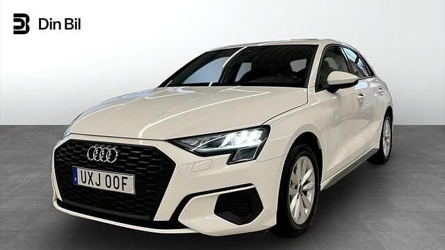 Ibisvit Begagnad 2022 Audi A3 Proline Sedan | 234 000 kr (Marknadspris) - Bild 1/4
