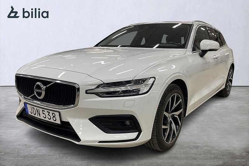Vit Begagnad 2018 Volvo V60 Momentum Kombi | 249 900 kr (Marknadspris) - Bild 1/3