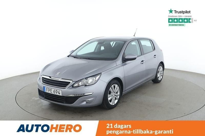 Grå Begagnad 2016 Peugeot 308 Active Halvkombi | 89 000 kr (Marknadspris) - Bild 1/4