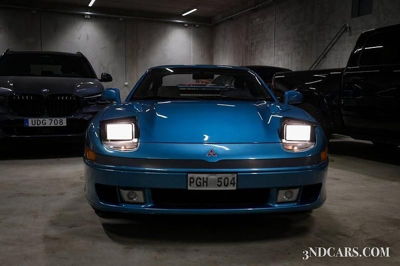 Begagnad Mitsubishi 3000 GT 224 HK (164 kW) 1991 Blå Sportkupé