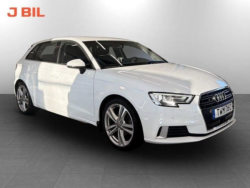 Vit Begagnad 2019 Audi A3 Proline Sedan | 189 900 kr (Superpris) - Bild 1/4