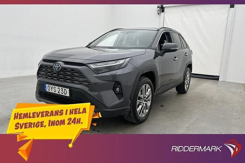 Mörkgrå Begagnad 2023 Toyota RAV4 Hybrid Executive SUV | 428 900 kr (Marknadspris) - Bild 1/3