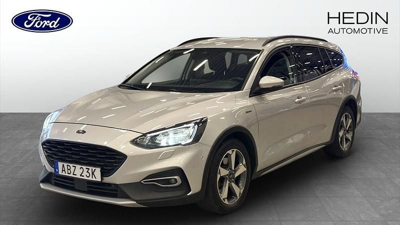 Grå Begagnad 2020 Ford Focus Kombi | 160 000 kr (Marknadspris) - Bild 1/4