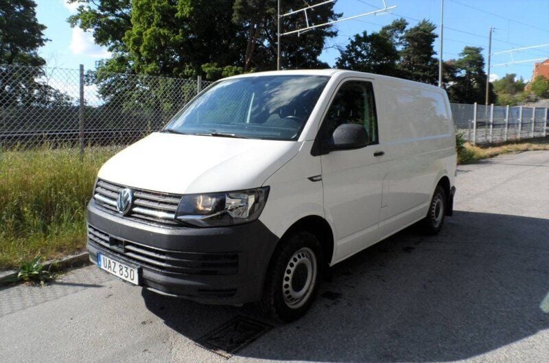 Begagnad VW Transporter Comfortline 150 HK (110 kW) 2018 Vit Van