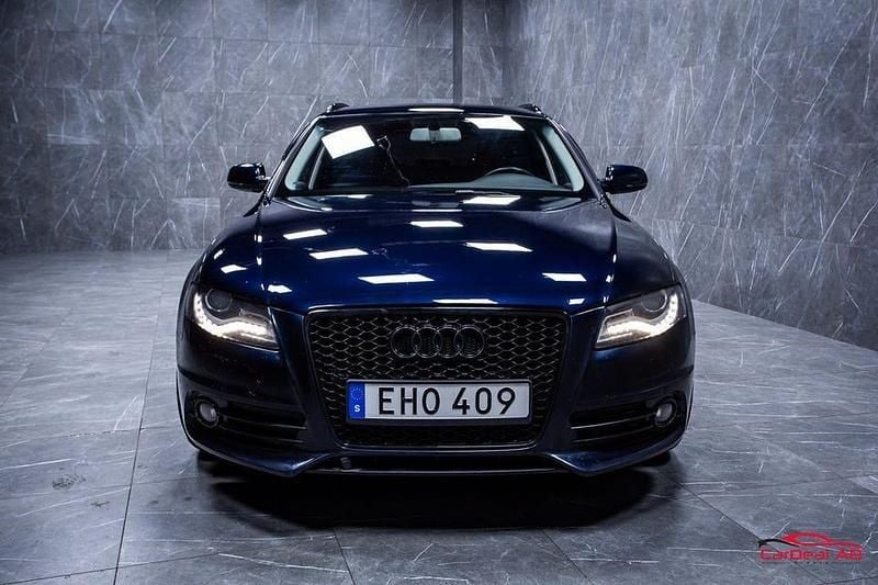 Begagnad Audi A4 S-Line 180 HK (132 kW) 2010 Blå Kombi
