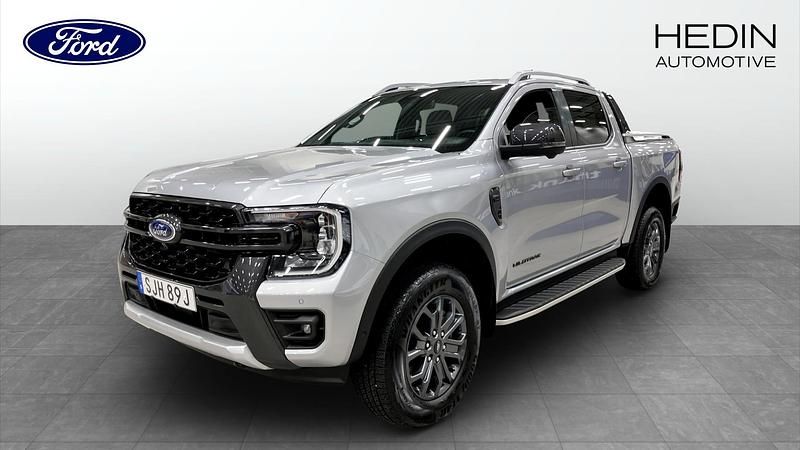 Grå (grey) Begagnad 2024 Ford Ranger Wildtrack Pickup | 629 000 kr (Dyr) - Bild 1/4