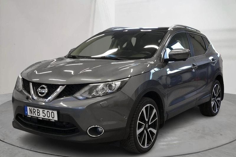 Grå Begagnad 2015 Nissan Qashqai Tekna SUV | 95 000 kr (Bra pris) - Bild 1/4