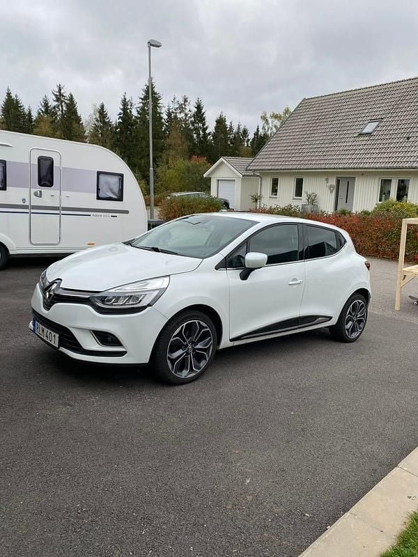 Begagnad 2017 Renault Clio IV | 80 000 kr (Bra pris) - Bild 1/4