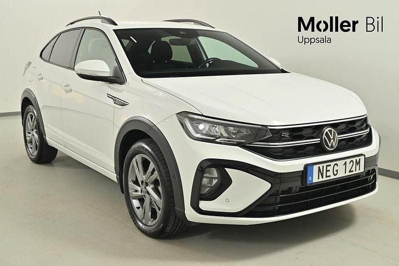 Vit (pure white) Begagnad 2023 VW Taigo R-line SUV | 239 900 kr (Marknadspris) - Bild 1/3