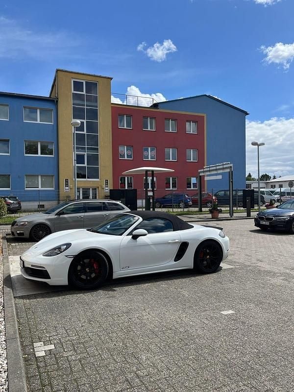 Begagnad 2018 Porsche 718 Boxster GTS Cab | 675 000 kr - Bild 1/4