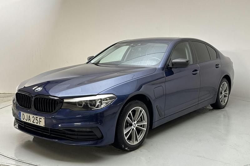Begagnad BMW 530 iPerformance 252 HK (185 kW) 2020 Blå Sedan