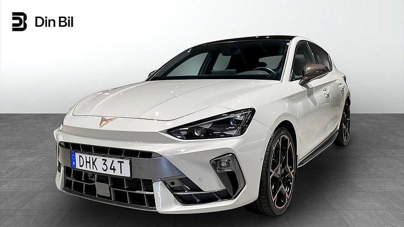 Begagnad Cupra Leon VZ 177 HK (130 kW) 2024 Grå (taiga grey) Kombi
