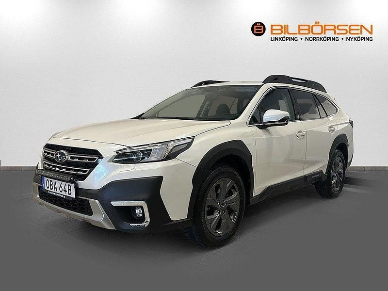 Vit Begagnad 2022 Subaru Outback SUV | 339 900 kr (Superpris) - Bild 1/4
