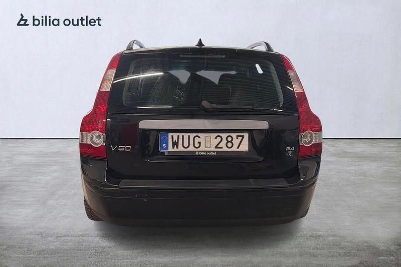 Begagnad Volvo V50 140 HK (102 kW) 2005 Svart Kombi