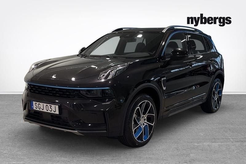 Svart Begagnad 2023 Lynk & Co 01 SUV | 309 990 kr (Marknadspris) - Bild 1/4