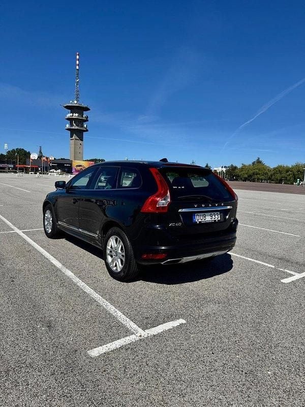 Svart Begagnad 2014 Volvo XC60 Summum SUV | 156 000 kr (Bra pris) - Bild 1/4