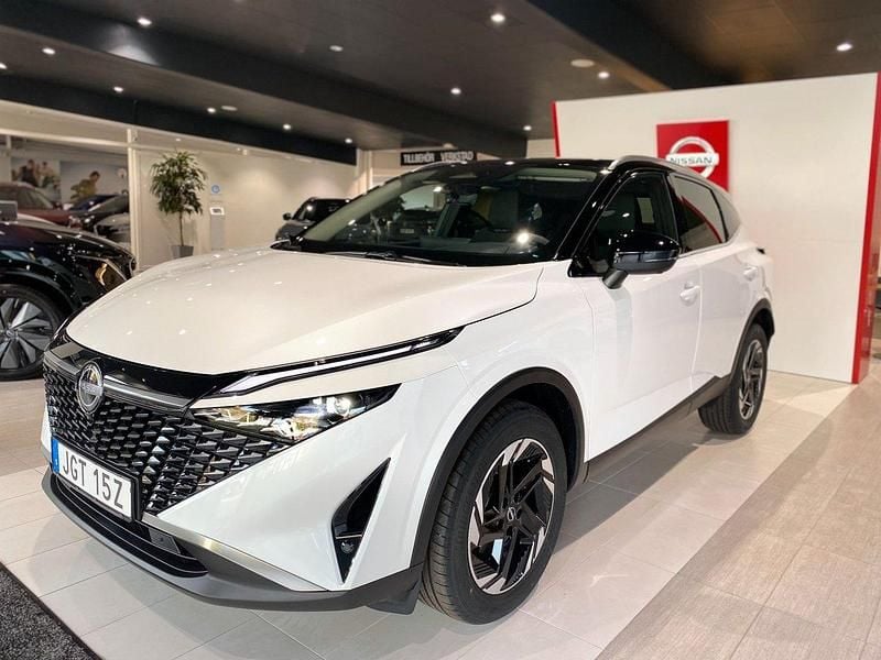 Vit Ny 2024 Nissan Qashqai N-Connecta SUV | 347 300 kr (Marknadspris) - Bild 1/4