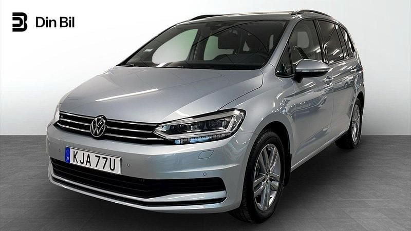 Silver Begagnad 2024 VW Touran Minibuss | 389 900 kr (Marknadspris) - Bild 1/4