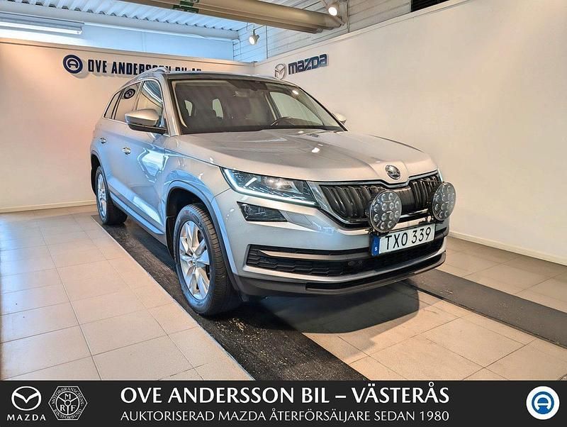 Grå Begagnad 2017 Skoda Kodiaq Business Line SUV | 239 900 kr (Marknadspris) - Bild 1/4
