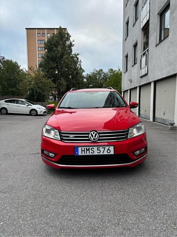 Röd Begagnad 2014 VW Passat GT Kombi | 99 000 kr (Marknadspris) - Bild 1/4