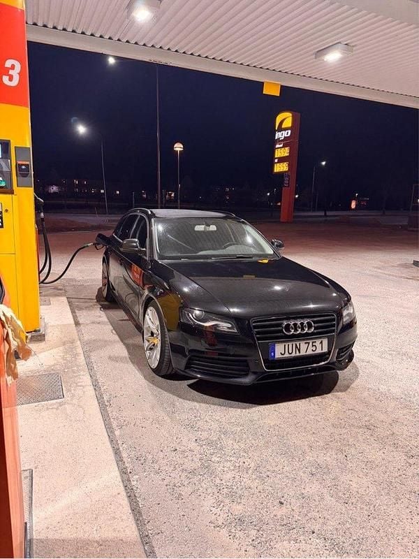 Svart Begagnad 2009 Audi A4 Kombi | 55 000 kr (Lite dyr) - Bild 1/4