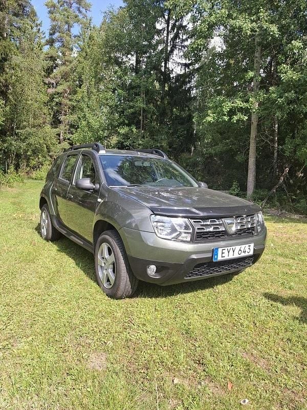 Grön Begagnad 2015 Dacia Duster SUV | 87 000 kr (Bra pris) - Bild 1/4