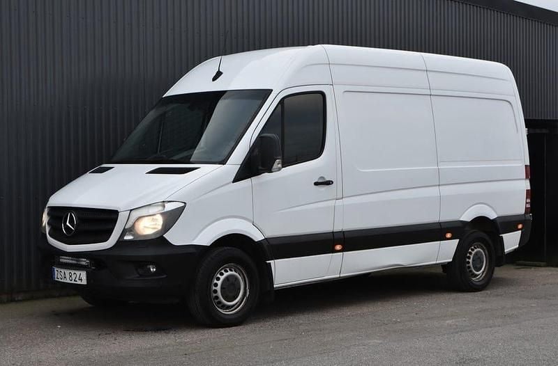 Vit Begagnad 2018 Mercedes Sprinter Van | 139 900 kr (Superpris) - Bild 1/4