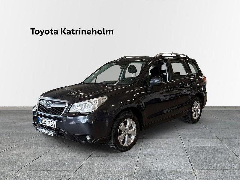 Mörkgrå Begagnad 2013 Subaru Forester SUV | 109 900 kr (Marknadspris) - Bild 1/4