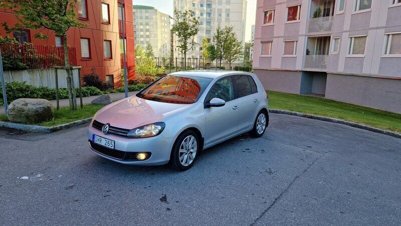 Silver Begagnad 2010 VW Golf VI GT Halvkombi | 60 000 kr (Marknadspris) - Bild 1/4