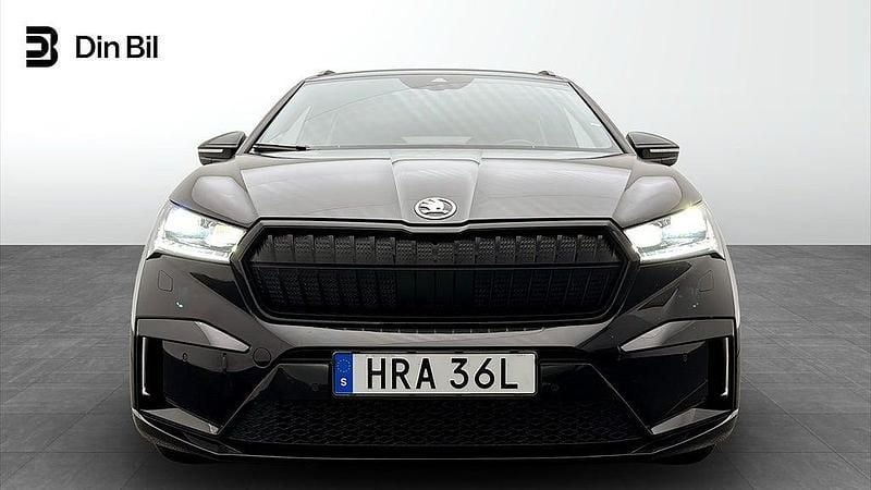 Begagnad Skoda Enyaq iV SportlinePlus 194 kW (265 HK) 2023 Svart SUV
