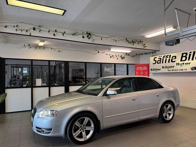 Silver Begagnad 2005 Audi A4 Comfort Sedan | 59 900 kr (Lite dyr) - Bild 1/4