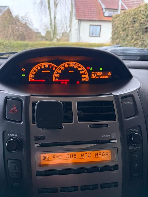 Begagnad Toyota Yaris 99 HK (72 kW) 2011 Halvkombi