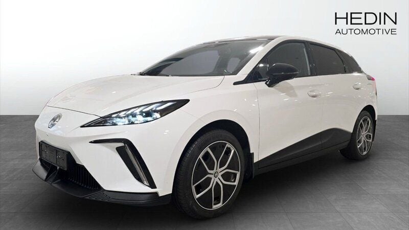 Vit (white) Begagnad 2023 MG MG4 EV Trophy Halvkombi | 334 900 kr (Superpris) - Bild 1/4