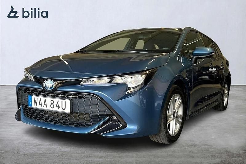 Blå Begagnad 2022 Toyota Corolla Active Kombi | 244 900 kr (Bra pris) - Bild 1/3