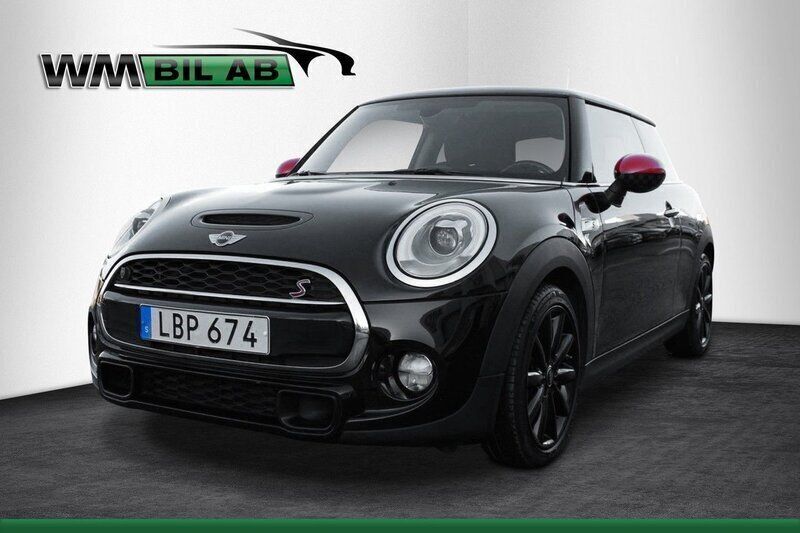 Svart Begagnad 2015 Mini Cooper S Chili Halvkombi | 189 000 kr (Marknadspris) - Bild 1/4