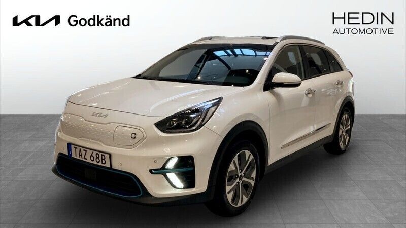 Vit (white) Begagnad 2022 Kia e-Niro 2 SUV | 289 900 kr (Lite dyr) - Bild 1/4