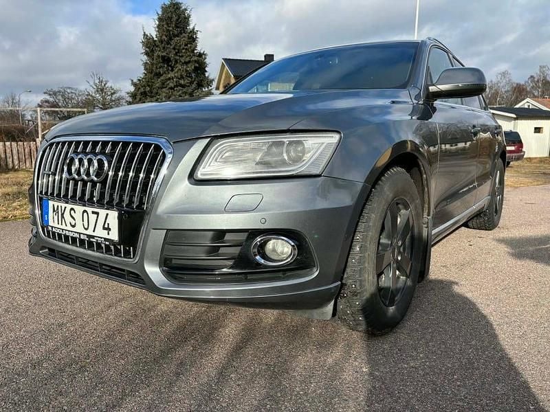 Begagnad Audi Q5 177 HK (130 kW) 2014 Gråblå SUV
