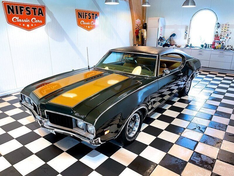 Begagnad 1969 Oldsmobile Cutlass Cab | 389 900 kr - Bild 1/4