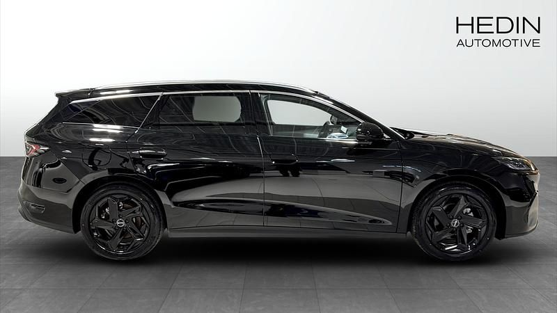 Ny BYD Seal Comfort 98 HK (72 kW) 2025 Svart Halvkombi