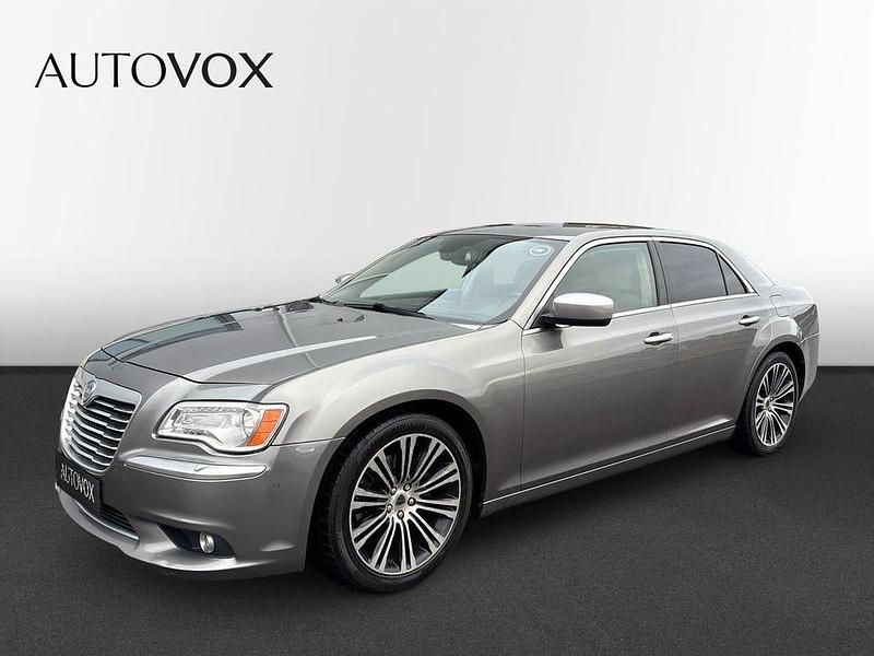 Grå Begagnad 2012 Lancia Thema Sedan | 129 900 kr - Bild 1/4