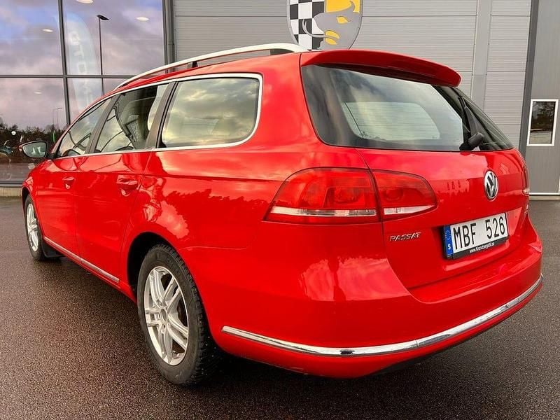 Begagnad VW Passat 150 HK (110 kW) 2012 Röd Kombi