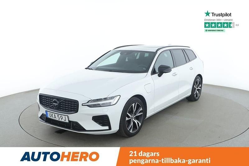 Vit Begagnad 2019 Volvo V60 R-Design Kombi | 278 000 kr (Bra pris) - Bild 1/4