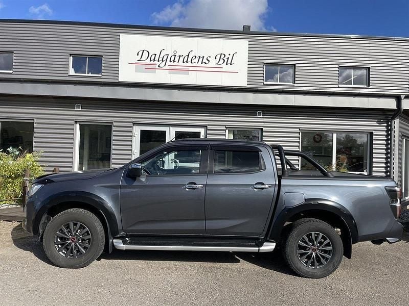Grå Begagnad 2022 Isuzu D-Max Pickup | 489 000 kr (Marknadspris) - Bild 1/4