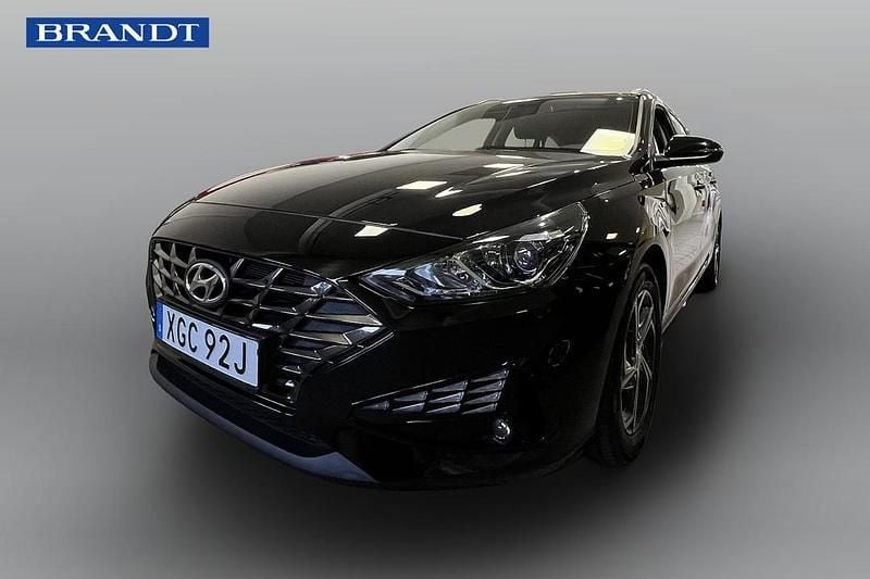 Svart Begagnad 2022 Hyundai i30 Essential Kombi | 199 000 kr (Bra pris) - Bild 1/4