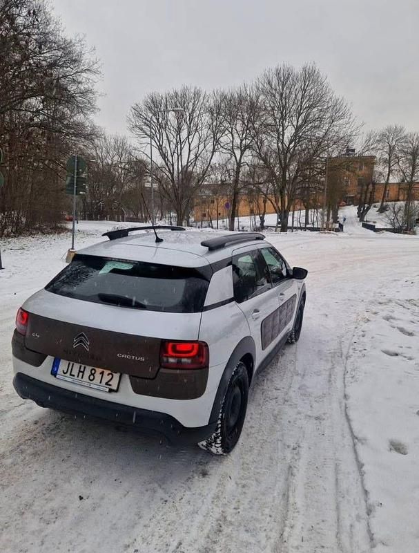 Begagnad Citroën C4 Cactus PureTech 82 HK (60 kW) 2014 Halvkombi