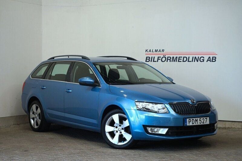 Blå Begagnad 2016 Skoda Octavia Ambition Kombi | 99 500 kr (Lite dyr) - Bild 1/4