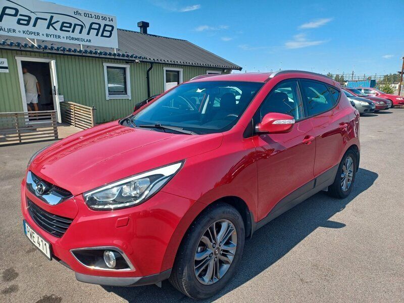 Röd Begagnad 2014 Hyundai ix35 Premium SUV | 94 900 kr (Marknadspris) - Bild 1/4
