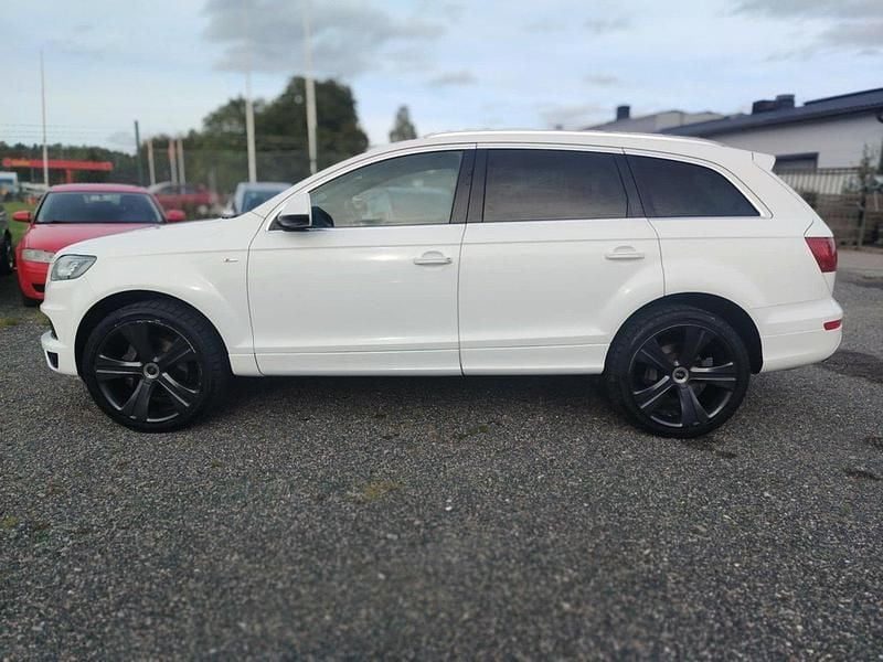 Vit Begagnad 2011 Audi Q7 Design SUV | 109 000 kr (Bra pris) - Bild 1/4