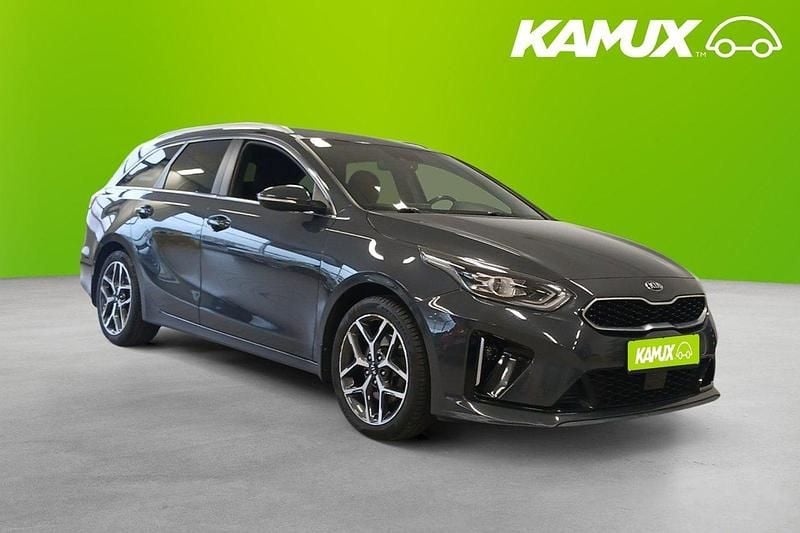 Grå Begagnad 2019 Kia Ceed Sportswagon GT-Line Kombi | 179 800 kr (Marknadspris) - Bild 1/3